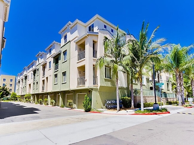Primary Photo - Spectrum Center, 2 Bed | 2 Bath Single Lev...