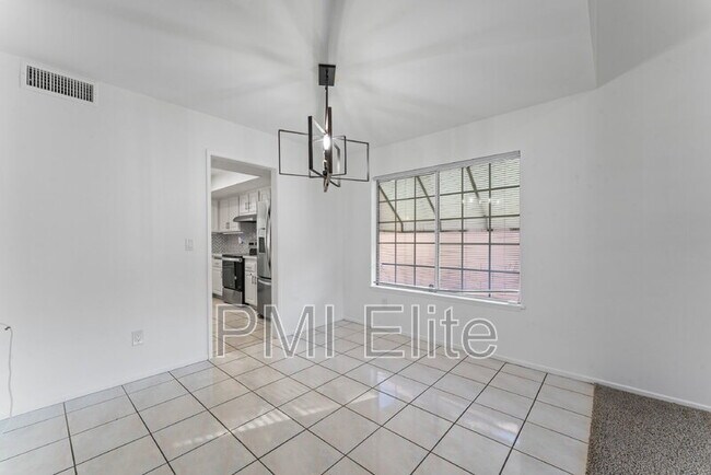 Building Photo - 29160 Flowerpark Dr