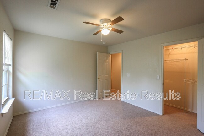 Building Photo - 3600 SW Deerfield Blvd