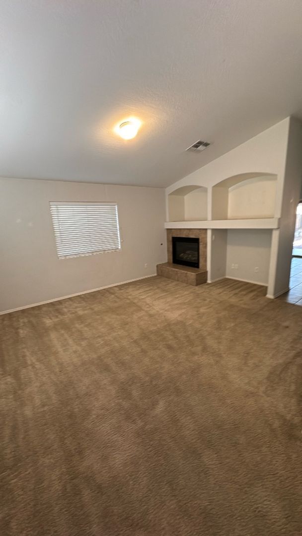 Building Photo - NEWLY LISTED - BEAUTIFUL HOME IN SAN TAN HEIGHTS!