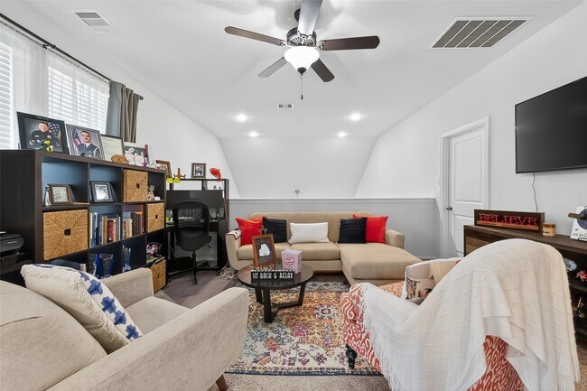 Building Photo - 15006 Eves Necklace Ct