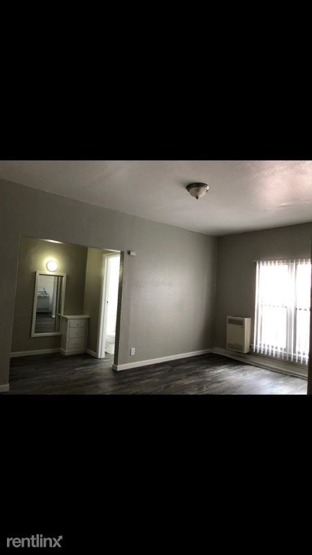 Building Photo - 688 Shatto Pl
