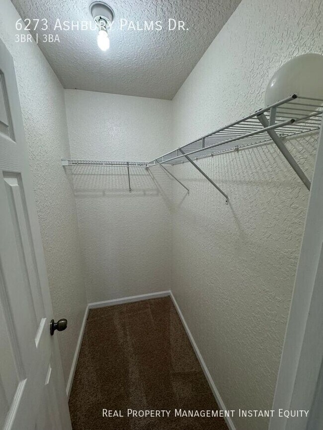 Building Photo - 6273 Ashbury Palms Dr