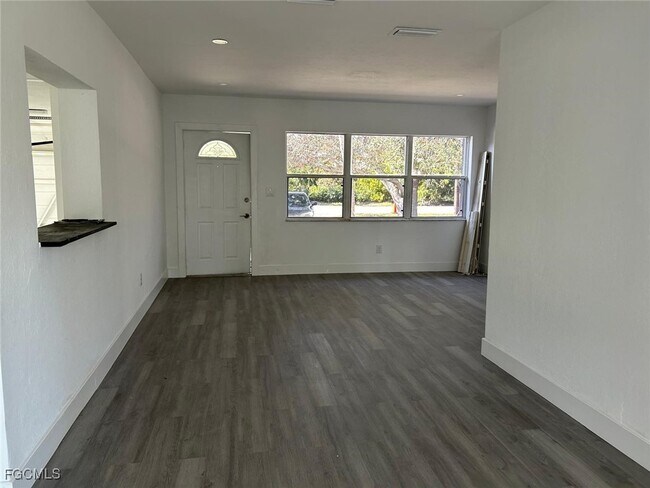 Building Photo - 3835 Arlington St