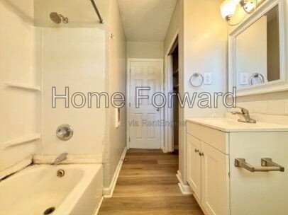 Building Photo - 126 Bourbon Hills Dr
