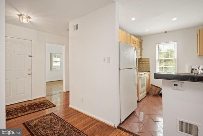 Building Photo - 10400 Parthenon Ct