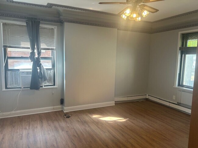 Building Photo - 415 S Atlantic Ave