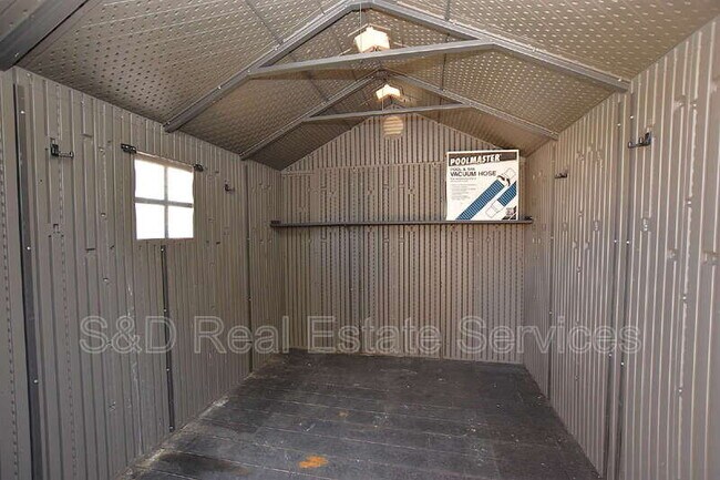 Building Photo - 1977 Wind Meadows Dr