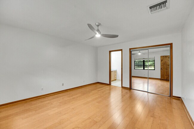 Building Photo - 17717 Bridle Ln