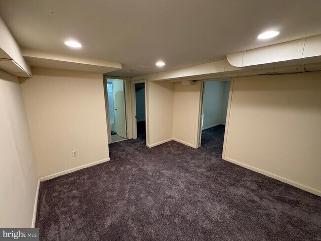 Building Photo - 6121 Quebec Pl