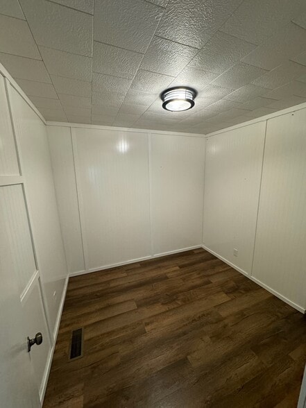 Building Photo - 109 E. 15th Street