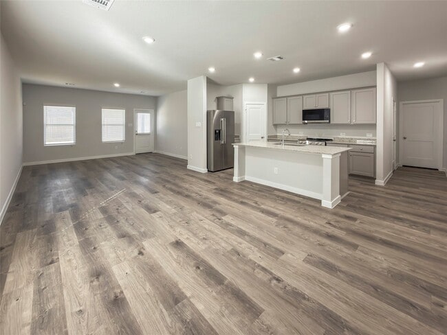 Building Photo - 436 Shoreview Dr