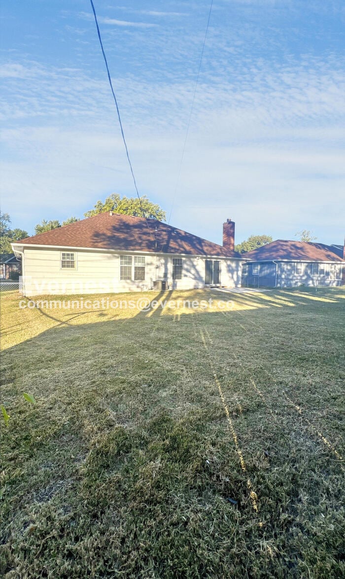 Building Photo - 10827 Beacon Ave