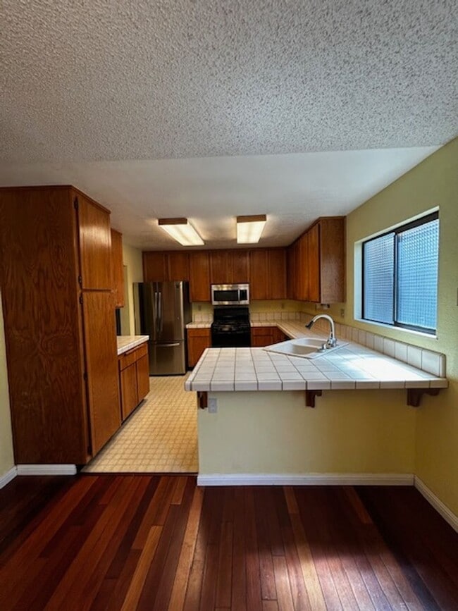 Building Photo - 7689 Melody Dr