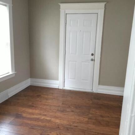 Building Photo - Seward