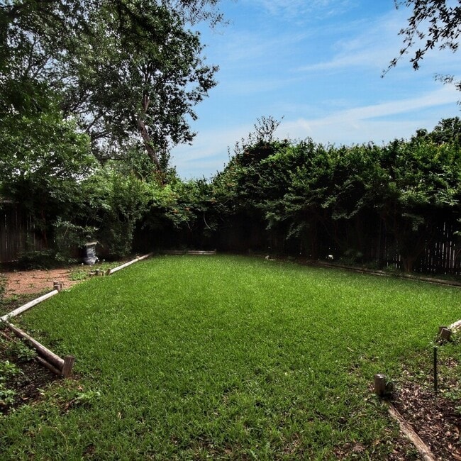 Building Photo - 5725 Ridgerock Ct