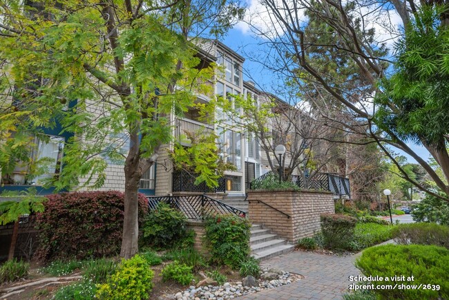 Building Photo - 49 Showers Dr