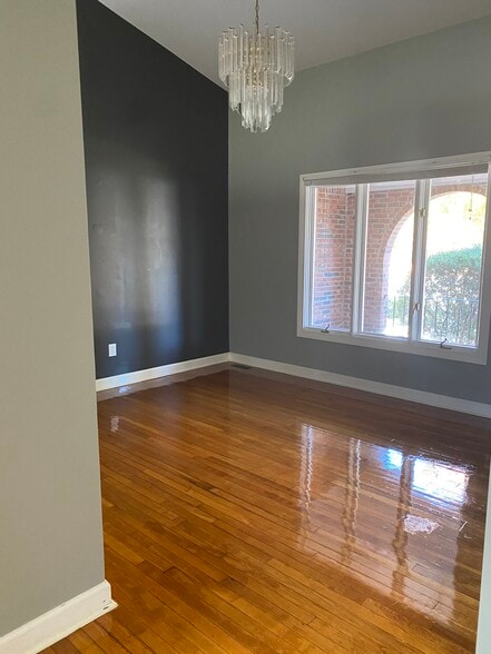 Dining room - 1229 Clemson Rd