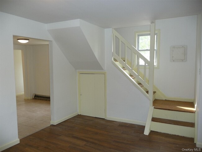 Building Photo - 67 Hulse Ave