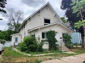 Building Photo - 1923 5th St NE