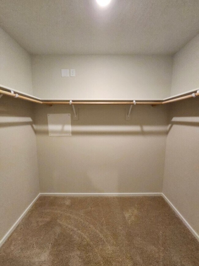 Building Photo - Experience style, comfort, and smart home technology!