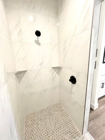 Building Photo - 706 Cirrus Ln