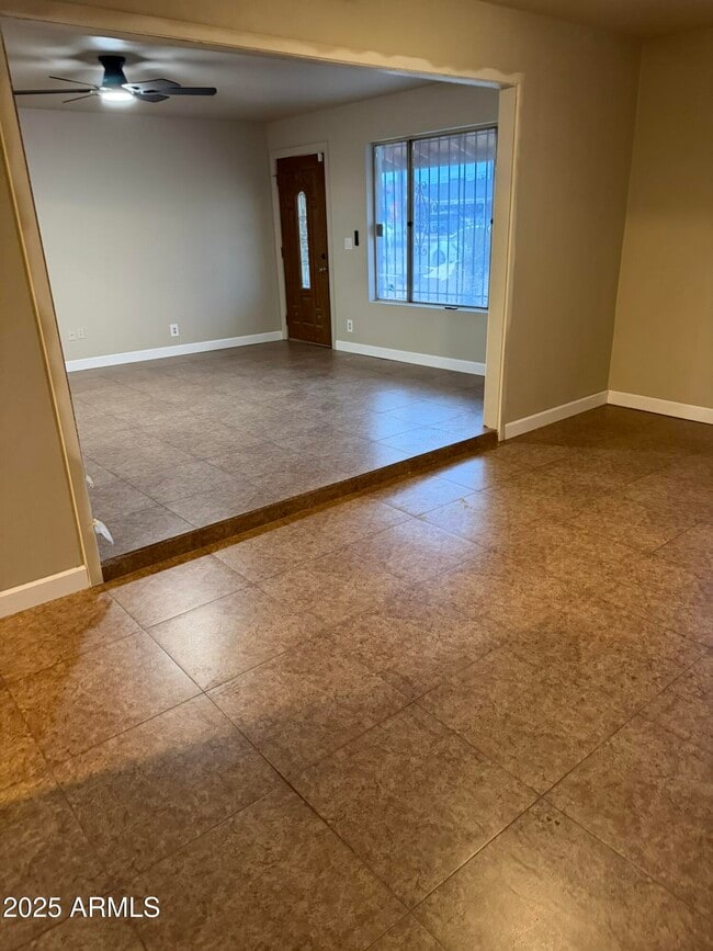 Building Photo - 1516 W Pueblo Ave