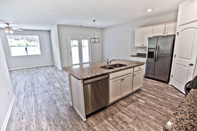 Building Photo - 248 Autumn Terrace Ln