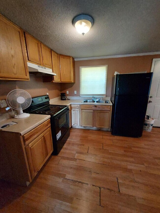 Building Photo - 101 Virginia St