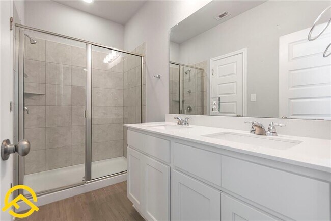 Building Photo - 3008 Sage Ranch Dr