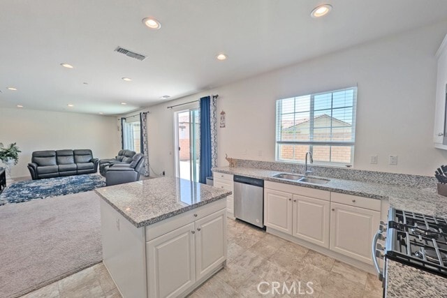 Building Photo - 3338 S Myrtle Dr