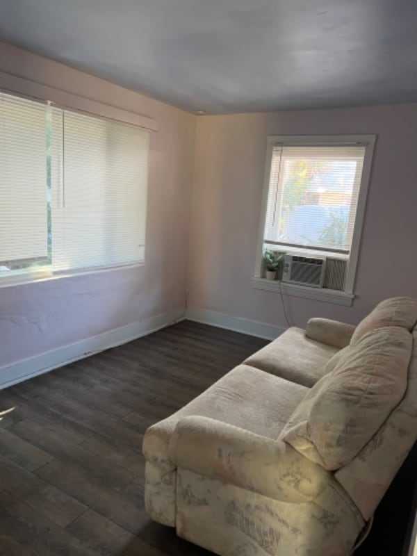 Building Photo - 1516 Carmel Ave