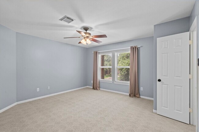 Building Photo - 2210 Bay Haven Way