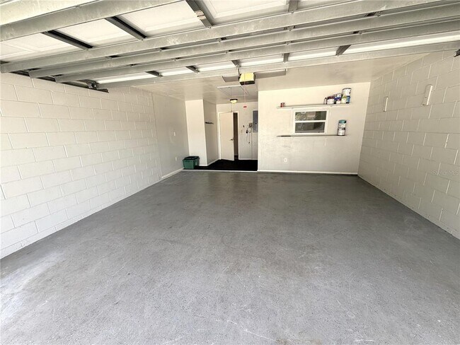 Building Photo - 309 Buttonwood Dr