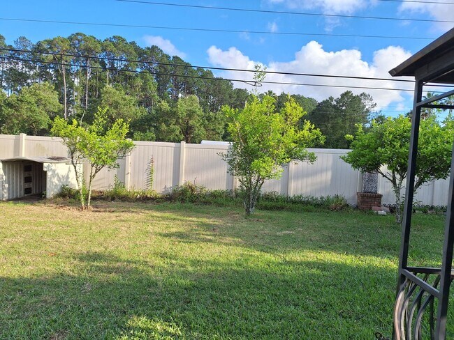 Building Photo - Single Family home in St. Johns