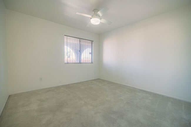 Building Photo - 1650 N 87th Terrace