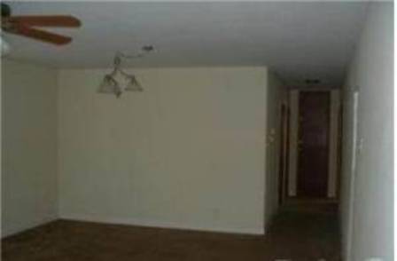 Building Photo - House for Rent in Southwest City