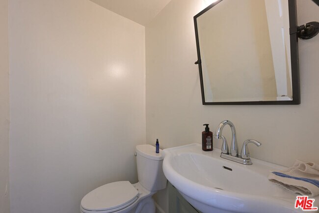 Building Photo - 11764 Laurelcrest Dr