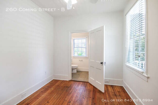 Building Photo - 260 Coming St