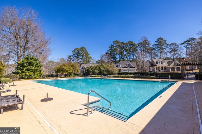 Building Photo - 1131 Pinehurst Dr