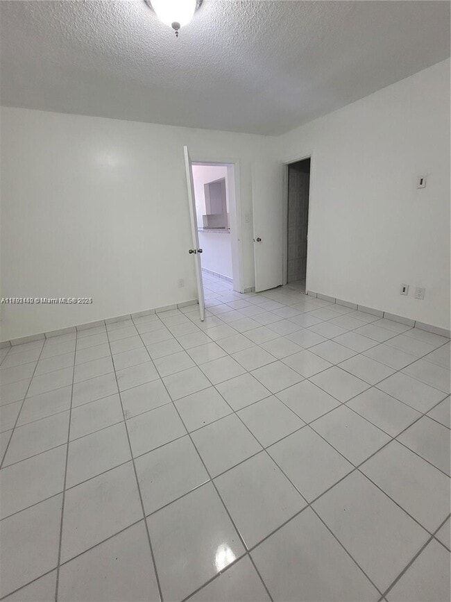 Building Photo - 12305 SW 42nd St