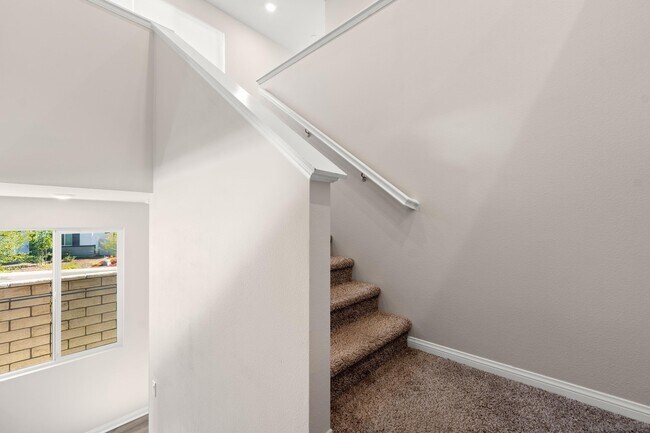 Building Photo - 13305 Cultivate Ct
