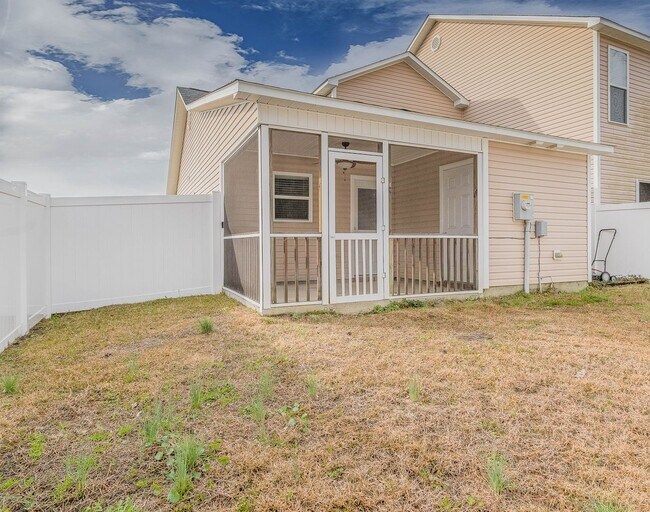 Building Photo - COMING SOON- Beautiful townhome in Carolin...