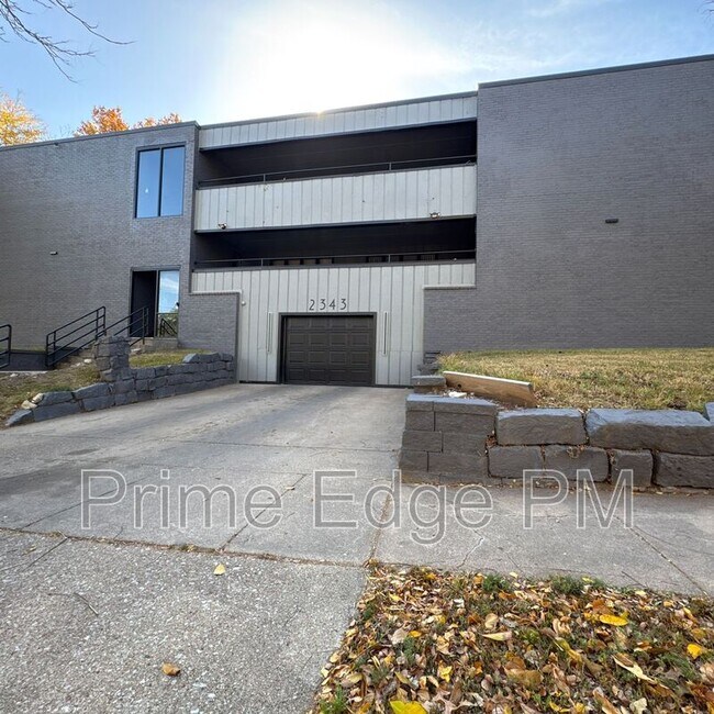 Building Photo - 2343 B St