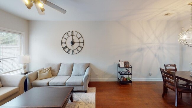 Building Photo - Dilworth Townhome For Rent