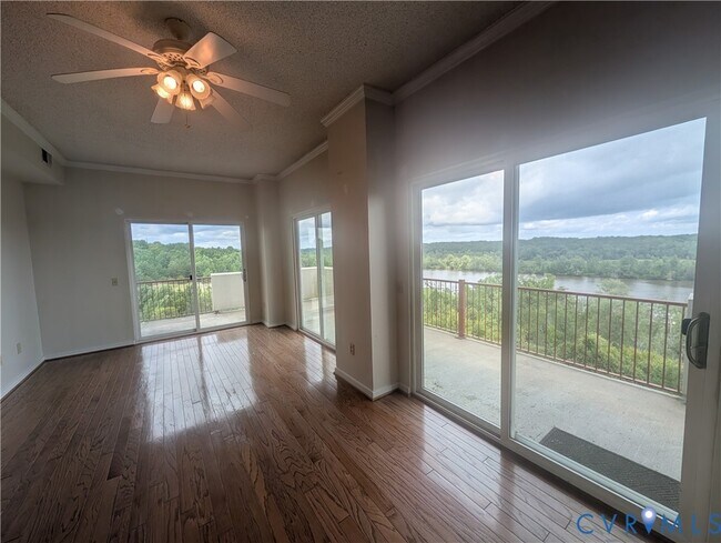 Building Photo - 301 Beacon Ridge Dr