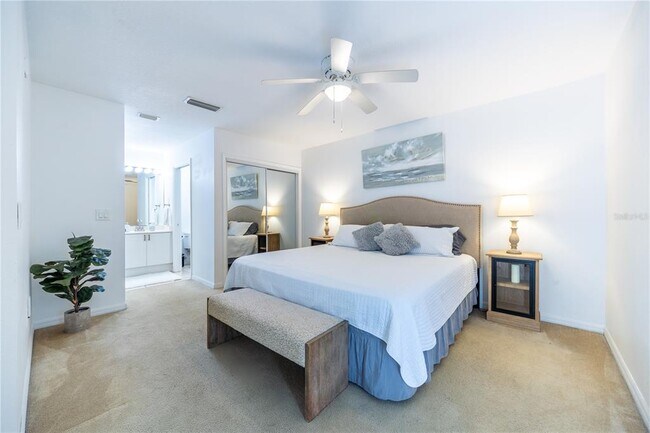 Building Photo - 2860 Club Cortile Cir