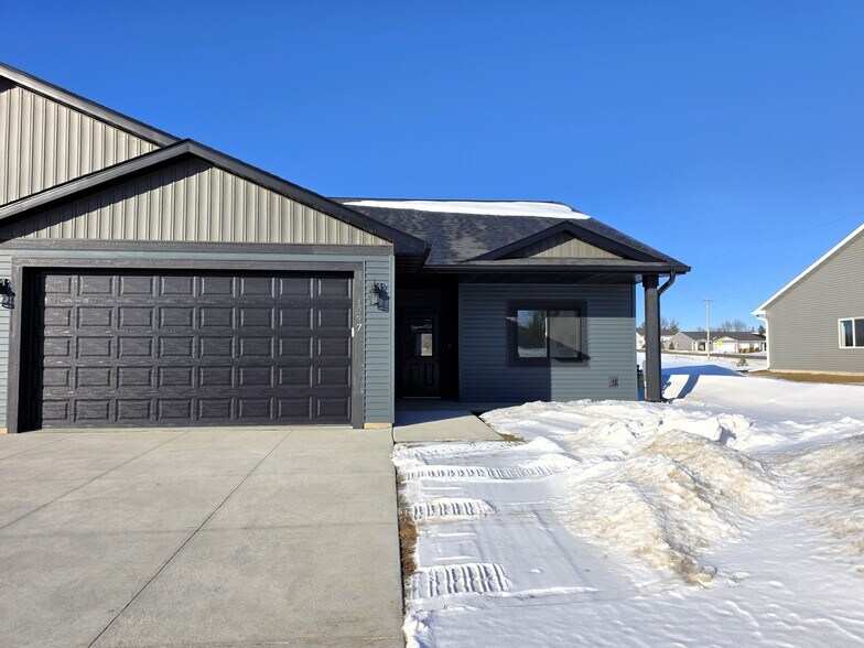 Building Photo - 1227 Wisteria Ln