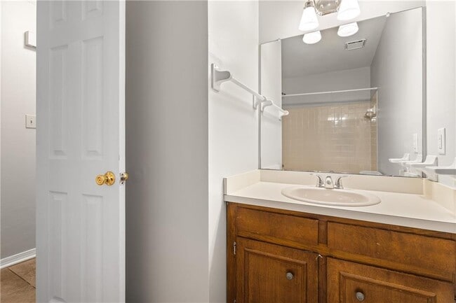 Building Photo - 5928 Windham Ct
