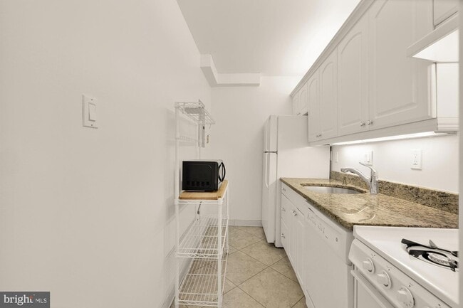 Building Photo - 4515 Willard Ave